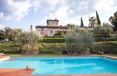 Montefioralle Villa | MARAVILLOSA VILLA DE 5BD CON PISCINA PRIVADA Y VISTAS IMPRESIONANTES, EN GREVE EN CHIANTI!