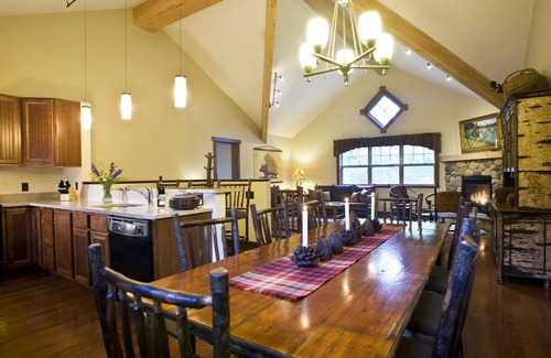 Wilmington Casa | Wonderful and spacious Wilmington Townhome- Close to Whiteface and Lake Everest!