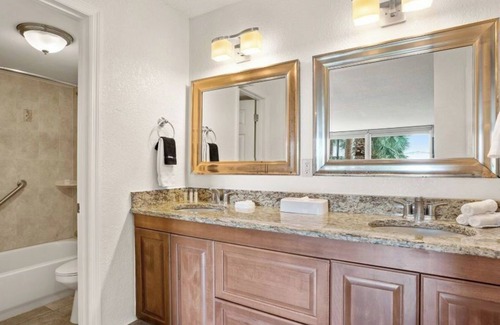 Historic Downtown Kissimmee Complejo | Wonderful Apt Hotel with Pool in Kissimmee 1