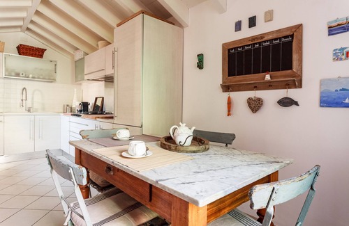 Historic Center Apartamento | Maravilloso ático con dos terrazas a pocos minutos a pie de la Piazza Maggiore.