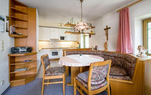 Reutte Apartamento | Wonderful bright apartment with balcony & garden