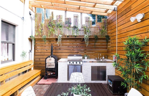 East Flushing Apartamento | Wonderful Budget 2-3 Bedroom Apartment with Wi-Fi, AC in charming Queens