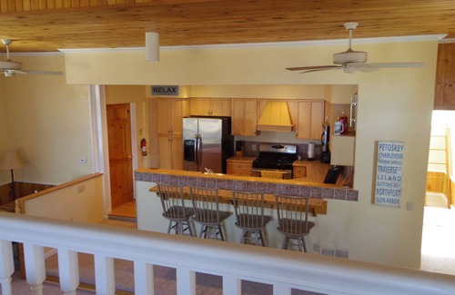 Petoskey Casa | Maravilloso Downtown Petoskey Home en Howard!