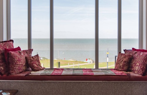 Swalecliffe Casa | Wonderful family beach house sleeping 7 guests in 4 bedrooms