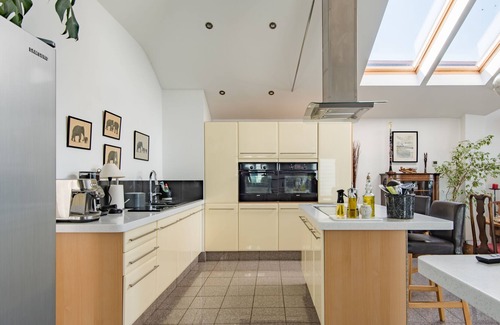 Swalecliffe Casa | Wonderful family beach house sleeping 7 guests in 4 bedrooms