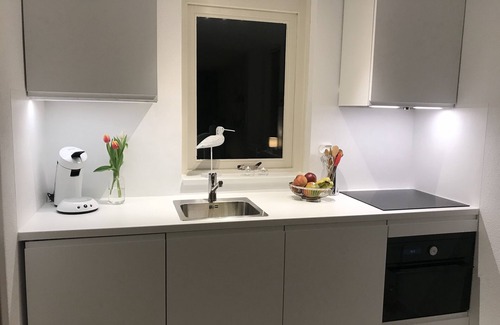 Sint Maarten Casa | Casa de vacaciones amueblada con gusto, con chimenea, jardín y wifi.