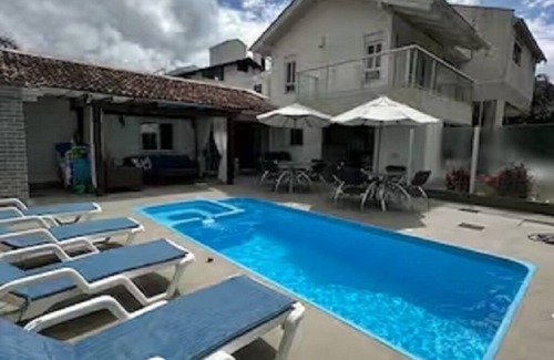 Jurere Internacional Casa | Inicio w / piscina - Internacional Jurerê 250 metros del mar - 05 suites - climatizad