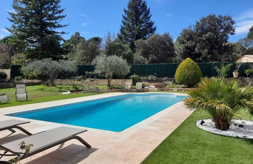 Le Tignet Villa | Encantadora casa con piscina de sol en la Riviera francesa