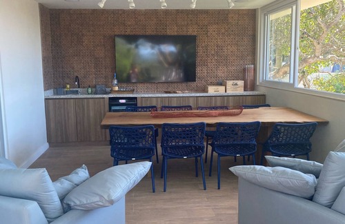 Manguinhos Casa | Maravillosa casa en Geribá, 3 suites, con balcón y área privada al aire libre.