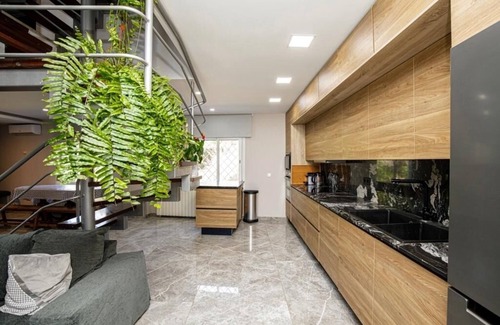 El Mas Mora Casa | Maravillosa casa con piscina grande y bosque