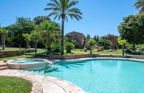 Campiglia Marittima Villa | Preciosa casa de vacaciones privada con WIFI, jacuzzi, A/C, piscina privada, TV, patio, aparcamiento