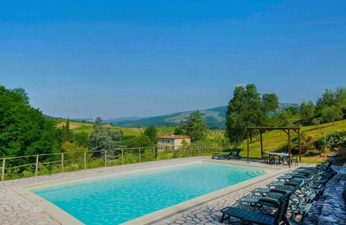 Serravalle Pistoiese Villa | Maravillosa casa de vacaciones privada para 16 personas con piscina privada, WIFI, TV y aparcamiento