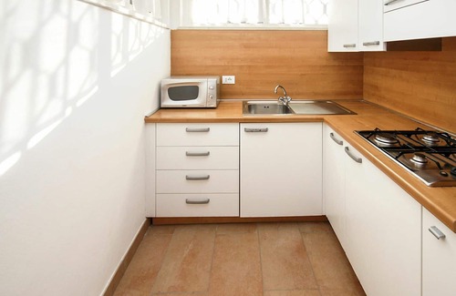 Lignano Pineta Casa | Maravillosa casa de vacaciones privada con A/C, TV, terraza, mascotas permitida y aparcamiento