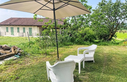 San Damiano dʼAsti Casa | Estupenda casa de vacaciones privada con A/C, WIFI, TV, patio, vista panorámica, aparcamiento