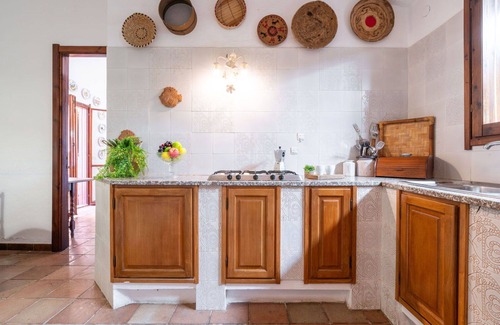 Geremeas Villa | Preciosa casa de vacaciones privada para 6 personas con TV, patio y aparcamiento