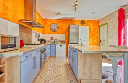 Naujac-Sur-Mer Casa | Casa de vacaciones privada con WIFI, piscina privada, TV, terraza, mascotas permitida, aparcamiento