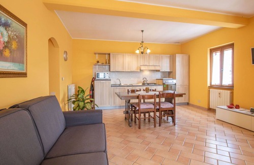 Montefiascone Casa | Estupenda casa de vacaciones privada con WIFI, TV, terraza, mascotas permitida y aparcamiento
