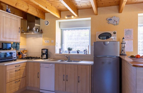 Plounevez-Lochrist Casa | Preciosa casa de vacaciones privada para 4 personas con WIFI, TV, terraza y aparcamiento