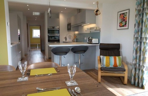 Suladale Casa | Preciosa casa de vacaciones privada para 6 personas con WIFI, TV, terraza y aparcamiento