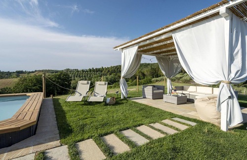 Sorrezzana Villa | Casa de vacaciones privada con WIFI, piscina privada, A/C, TV, patio, vista panorámica