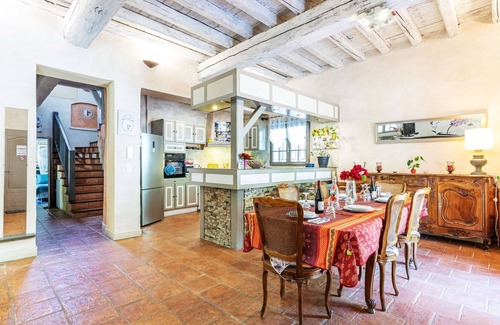 Caromb Villa | Estupenda casa de vacaciones privada con WIFI, piscina privada, TV, mascotas permitida, aparcamiento