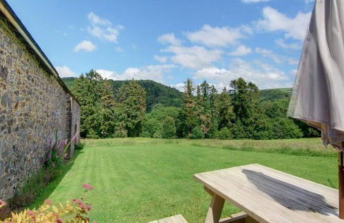 Umberleigh Villa | Maravillosa casa de vacaciones privada con WIFI, TV, patio, mascotas permitida y aparcamiento