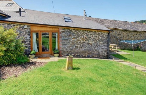 Umberleigh Villa | Maravillosa casa de vacaciones privada con WIFI, TV, patio, mascotas permitida y aparcamiento