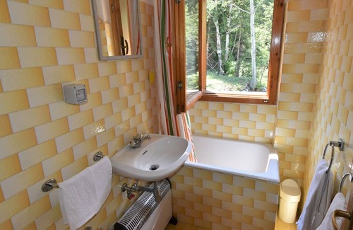 Pellizzano Casa | Maravillosa casa de vacaciones privada para 3 personas con TV, mascotas permitida y aparcamiento