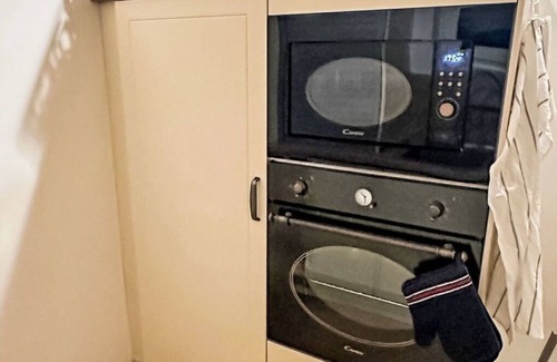 Krizany Casa | Estupenda casa de vacaciones privada para 10 personas con WIFI, TV, terraza y aparcamiento