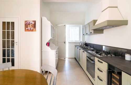 Plemmirio Villa | Estupenda casa de vacaciones privada con piscina privada, WIFI, A/C, TV, terraza y aparcamiento