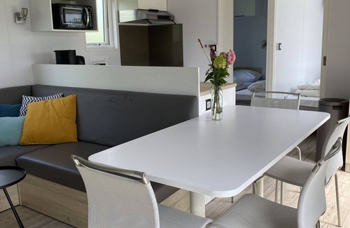 De Veenhoop Casa | Estupenda casa de vacaciones privada con WIFI, TV, terraza, mascotas permitida y aparcamiento