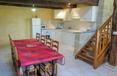 Puymiclan Villa | Casa de vacaciones privada con piscina privada, WIFI, TV, terraza, mascotas permitida, aparcamiento