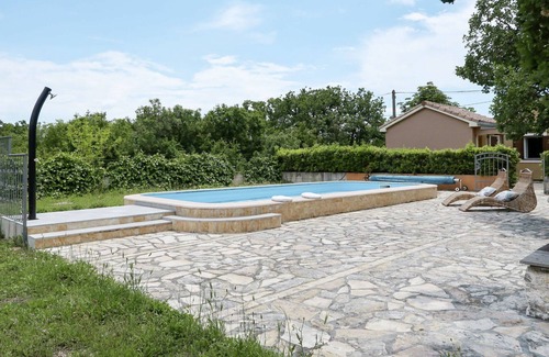 Drinovci Casa | Casa de vacaciones privada con piscina privada, A/C, WIFI, TV, terraza, mascotas permitida