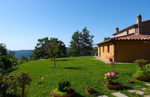 Cortona Villa | Casa de vacaciones privada con WIFI, piscina privada, TV, veranda, mascotas permitida, aparcamiento