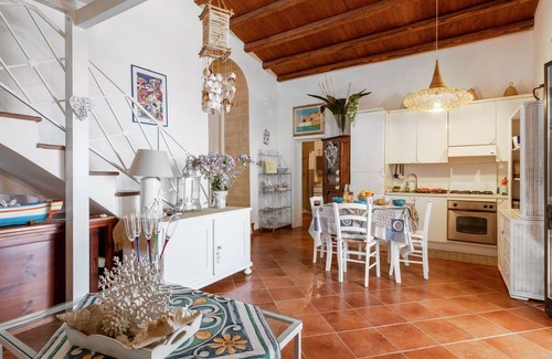 Porto Palo Casa | Maravillosa casa de vacaciones privada para 6 personas con A/C, WIFI, TV, terraza y aparcamiento