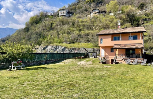 Prati Meriggi Villa | Maravillosa casa de vacaciones privada para 7 personas con A/C, WIFI, terraza y aparcamiento