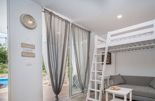 Radini Casa | Preciosa casa de vacaciones privada con WIFI, A/C, piscina privada, TV, terraza, aparcamiento