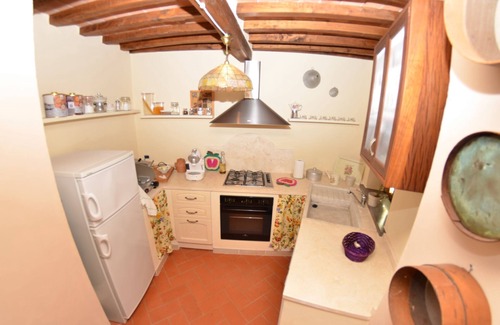 Cascine-La Croce Villa | Casa de vacaciones privada con piscina privada, WIFI, A/C, veranda, aparcamiento, cerca de Lucca
