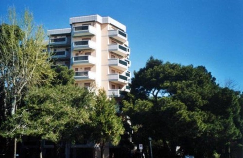 Grado Pineta Apartamento | Wonderful Seaview Flat for 4 Guests - Beahost