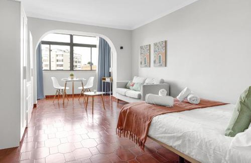 Alfornelos Casa | Wonderful Shared Apartment in Alfornelos - NEAR METRO!