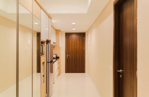Bangka Apartamento | Wonderful Studio At Kemang Village Apartment