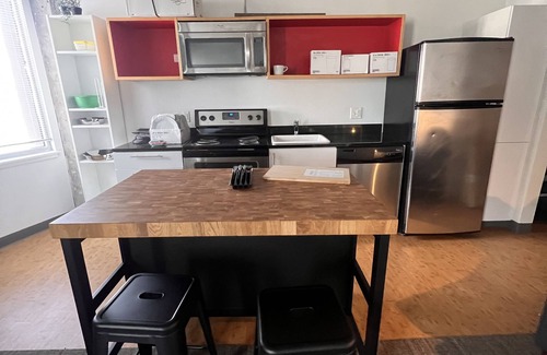City Park West Apartamento | Wonderful Studio in City Park West, pet friendly building.