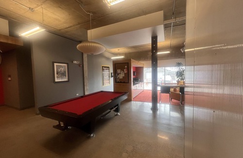 City Park West Apartamento | Wonderful Studio in City Park West, pet friendly building.