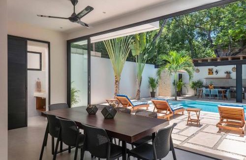 Área de La Veleta Villa | Wonderful Tropical Home 3BR, Garden, Private Pool.