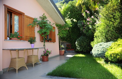 Sala Comacina Apartamento | Maravillosa vista de la isla del lago de Como