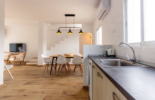 Altea Chalet De Esquí | Wonderful Views Terrace 3BR Cottage - BBQ - AC