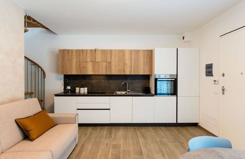 Villanova d'Albenga Casa | Estupenda casa de vacaciones con WIFI, A/C, TV, patio, mascotas permitida y aparcamiento