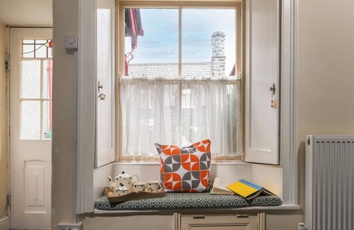Llanrwst Casa | Preciosa casa de vacaciones para 16 personas con WIFI, mascotas permitida y aparcamiento