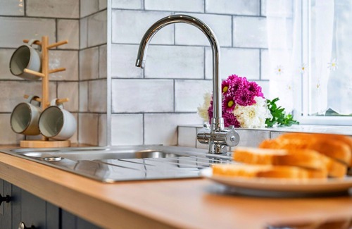Grewelthorpe Casa | Preciosa casa de vacaciones para 2 personas con WIFI, TV, mascotas permitida y aparcamiento