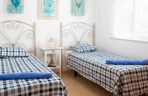 Torrox Costa Casa | Wonderful villa for 6 guests with A/C, pool, WIFI, TV, terrace and parking